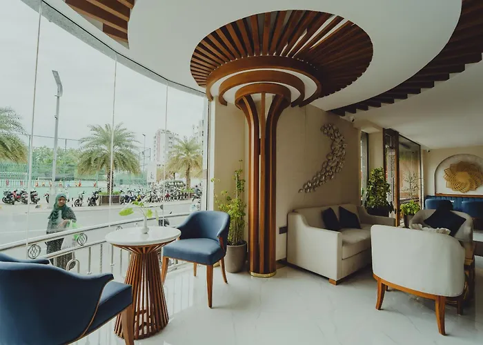 Hotel: Umet Seaview Hotel With Free Airport Pick Up And Drop T&C Apply