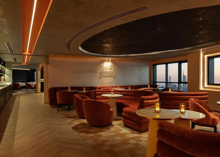 Beach hotel: Dubai Marriott Harbour Hotel And Suites