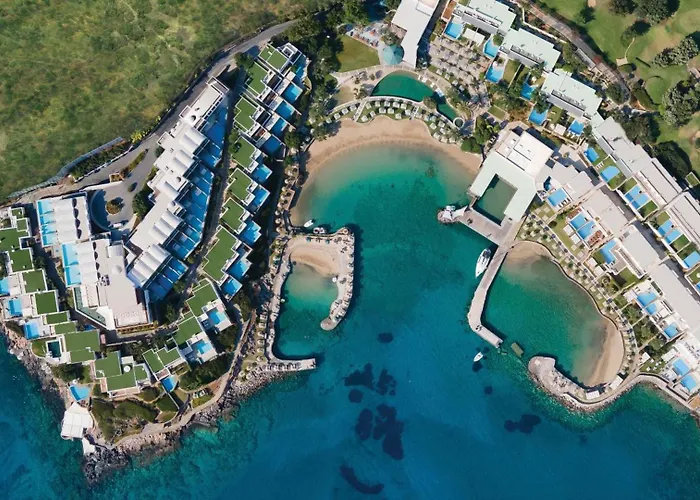Peninsula Luxury , Six Senses Spa