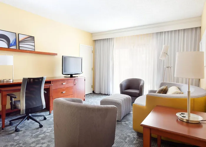 Cheap hotel: Courtyard By Marriott Fort Lauderdale City Of Plantation