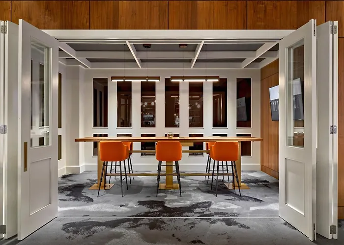Welkom Hotel: Courtyard By Marriott Calgary South