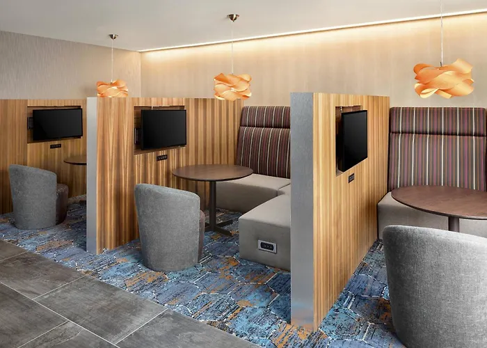 Courtyard By Marriott Seattle Northgate