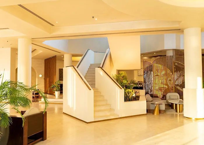 Majestic Cove - Formerly Le Meridien Fairway