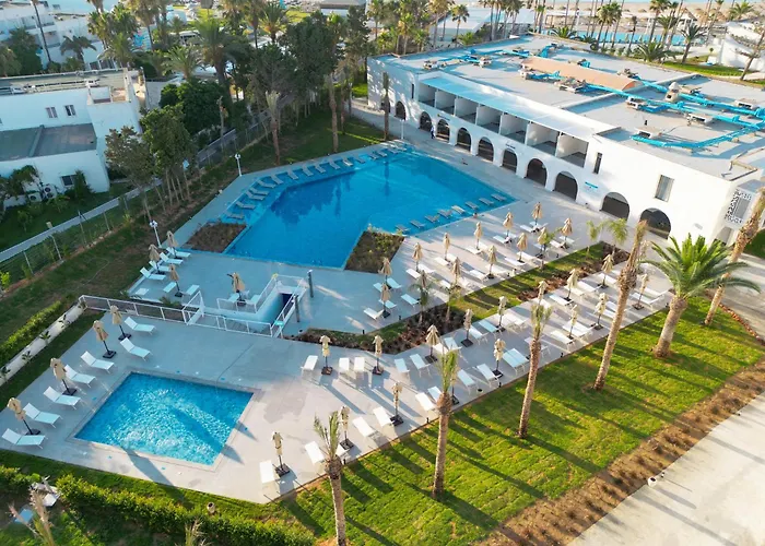 One Resort Premium