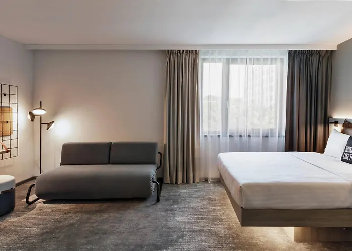 Moxy Hamburg City