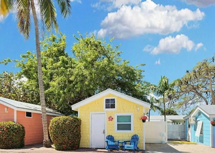 Vacation homes Tropical Cottages