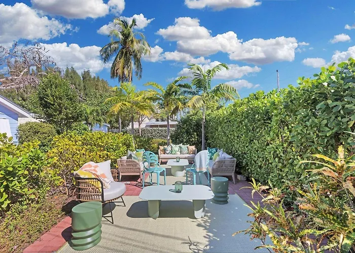 Vacation homes Tropical Cottages
