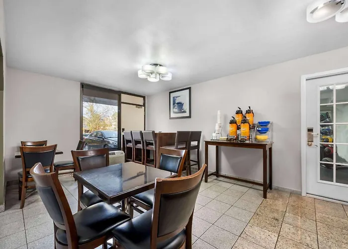 Cheap hotels Days Inn By Wyndham Raleigh Midtown