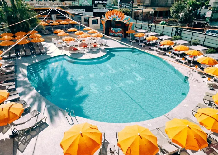 Marina Resort Benidorm - The Original Benidorm Vibe