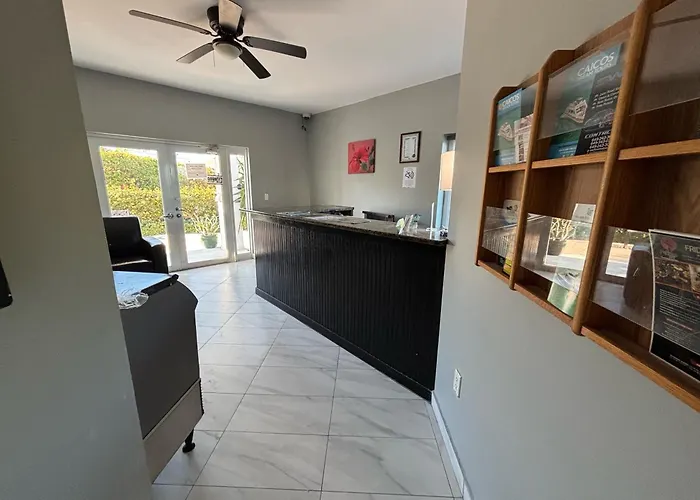 Grace Bay Suites