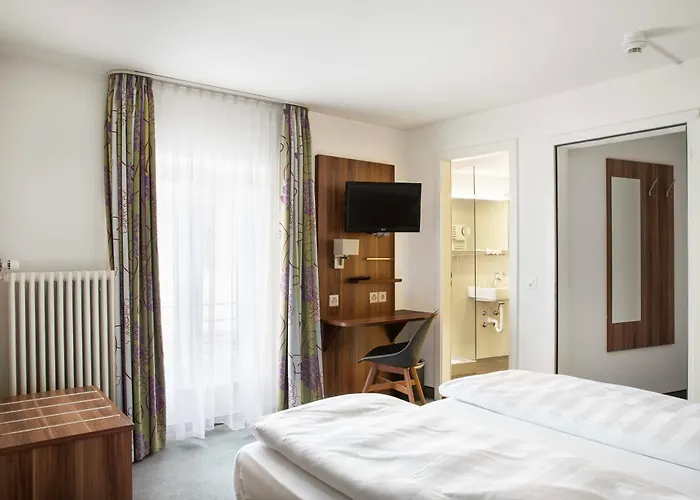 Luchthavenhotel: Hotel Resslirytti