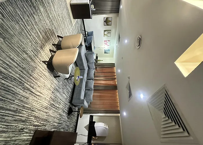 Golden Tulip Oniru Suites