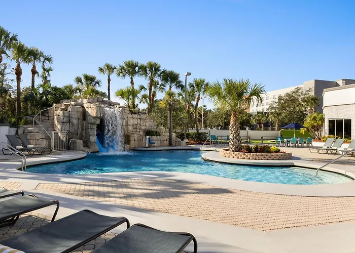 Cheap hotels Crowne Plaza Orlando - Lake Buena Vista By Ihg