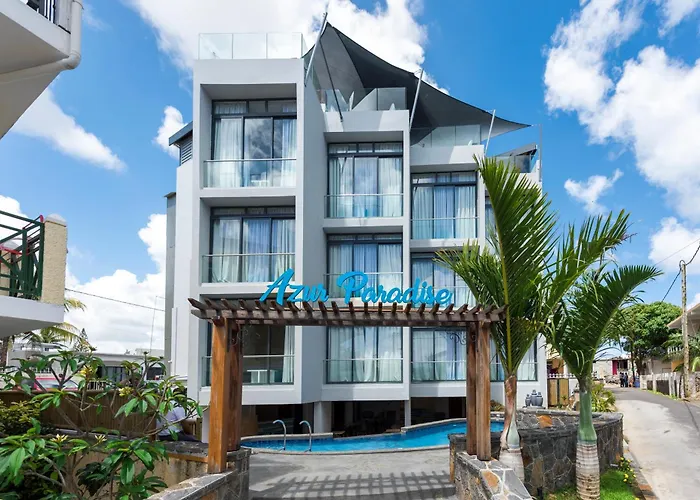 Azur Paradise Hotel & Rooftop Bar