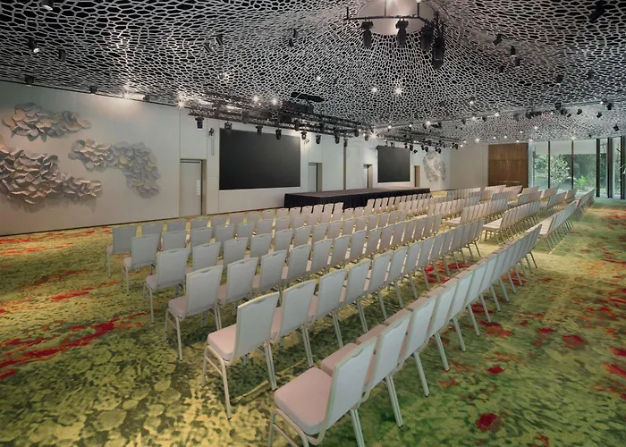 Mandai Rainforest Resort By Banyan Tree