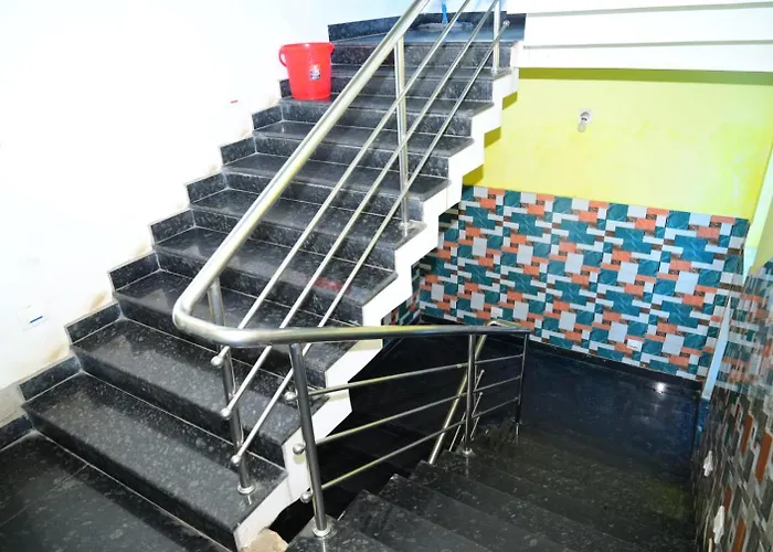 Near Golden Beach And Temple - Sashi Puri, Air-Conditioned-With-Wifi-And Parking Facilities