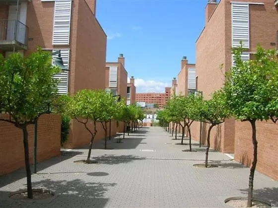 Hotel familiar: Students Only- Residencia Universitaria Alberto Jimenez