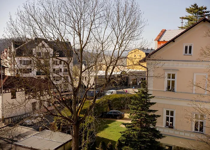 Hotel mit Aussicht: Villa Leopold - Apartmanovy Dum