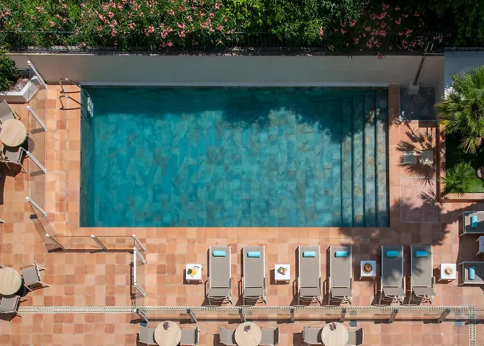 Le Cetai Cannes Beach Hotel