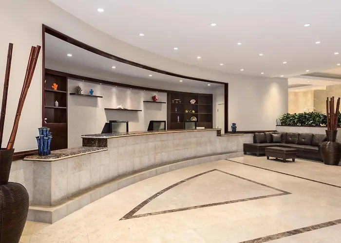 Radisson Resort Miami Beach