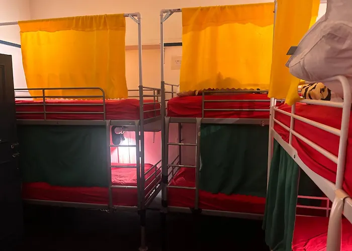 Shiralee Hostel -Note - Valid Passport Required To Check In