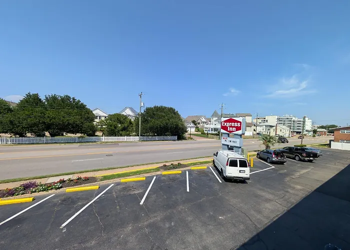 Hotels Close to Airport Express Inn