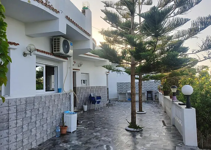 Villa Saket