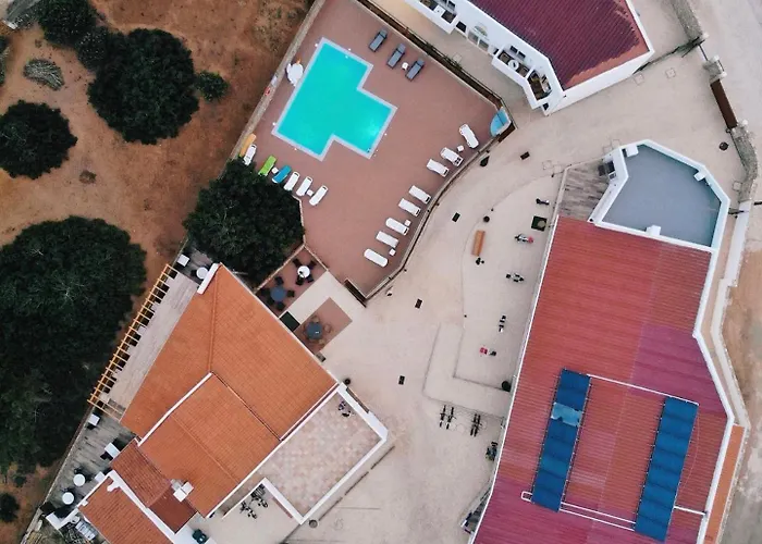 Sagres Sun Stay - Surf Camp &