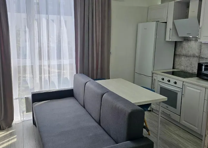  Nyvky Like Home - Файна Таун Із Сезонним Басейном - Кв 6 Низький Поверх