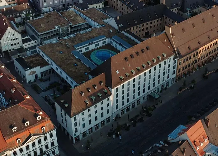 Hotel Maximilian’s