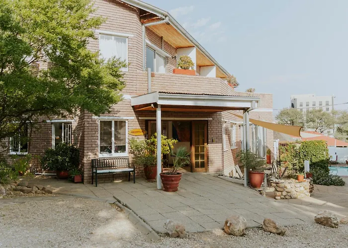 Cheap hotel: Hotel Uhland