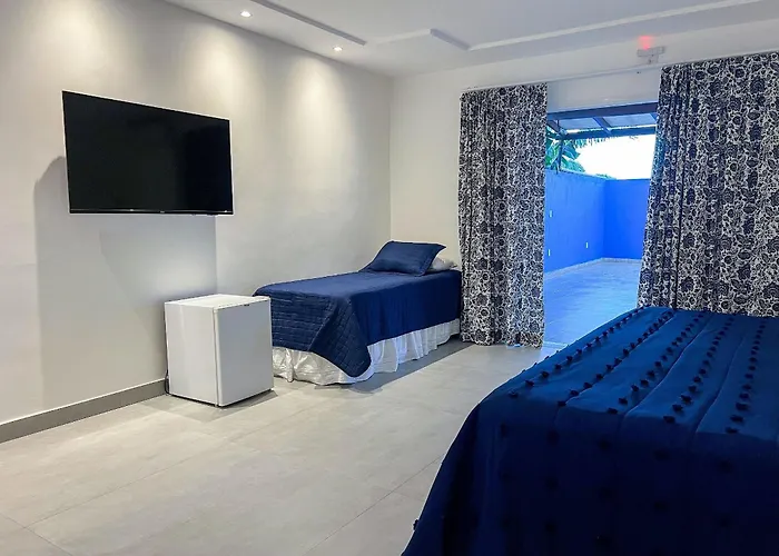 Casa Brisa - WIFI; PISCINA e Café da Manhã a 520m do Centro de Arraial