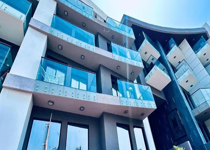 Pension Guide Premium 1-Bedroom Perla Apartment In Jvc | Infinity Pool & Kids' Play Area