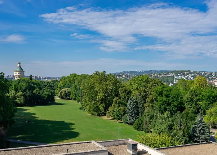 Ping Pong Hotel: Ensana Thermal Margaret Island