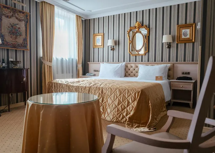 Family Hotel: Imperial Hotel & Restaurant