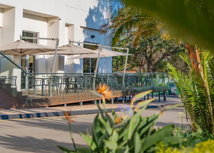 Hotel with view: Holiday Inn - Lusaka By Ihg