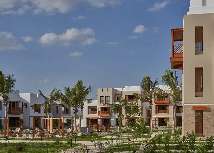Resort: The Club By Fanar