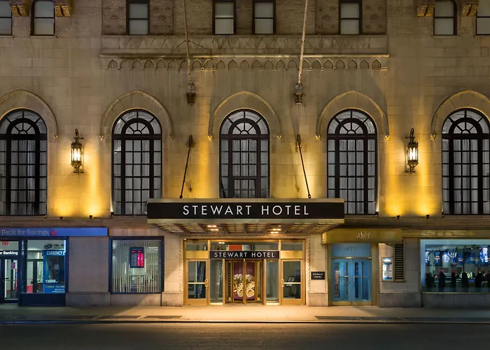 Motel: Stewart Hotel