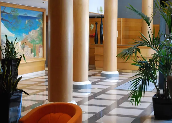 Le Cetai Cannes Beach Hotel