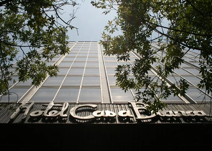  Casa Blanca