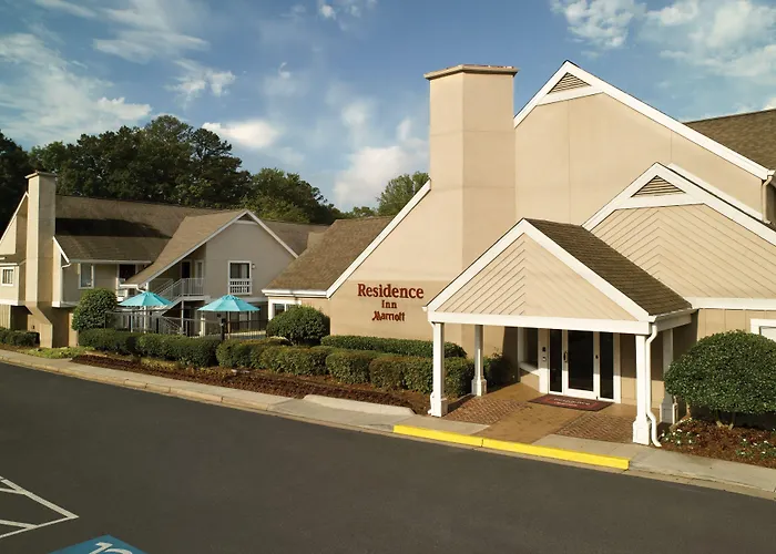 Hotels with tennis Residence Inn By Marriott Atlanta Buckhead