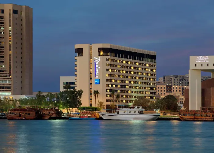 Hotel de praia: Radisson Blu Hotel, Dubai Deira Creek