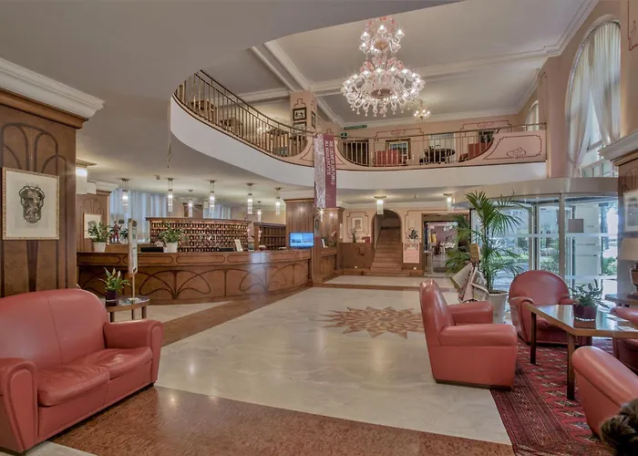 Grand Astoria