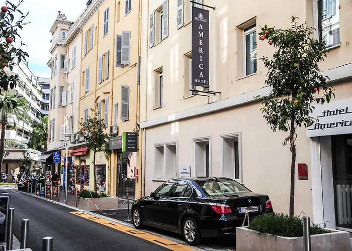Hotel America