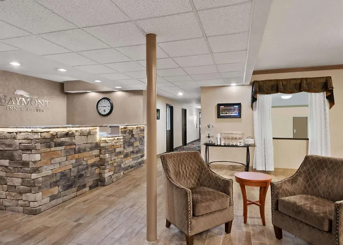 Baymont By Wyndham Airport Area Free Airport Shuttle