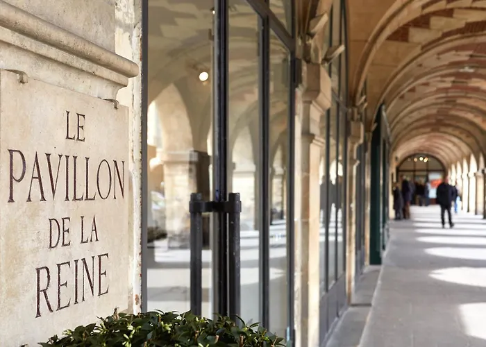 Le Pavillon De La Reine & Spa, Place Des Vosges