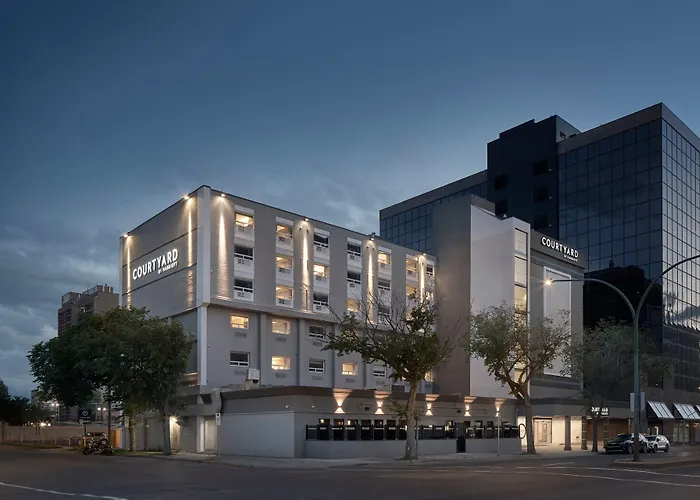 Courtyard By Marriott Downtown