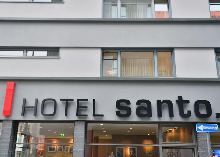  Santo