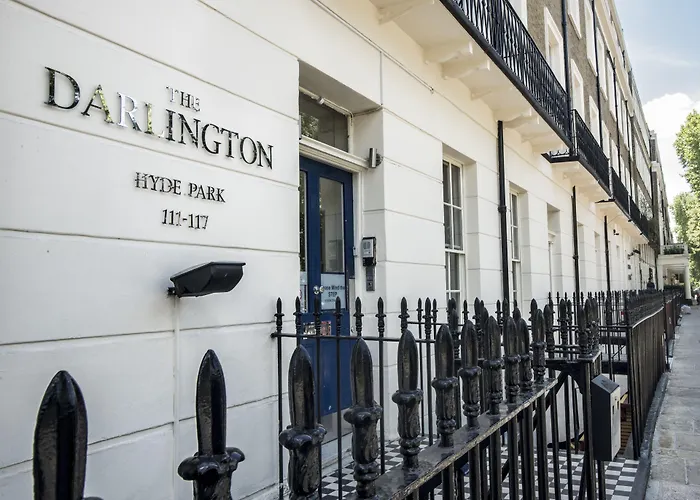 Family Hotel: The Darlington Hyde Park