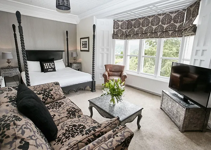 Lakes Hotel & Spa